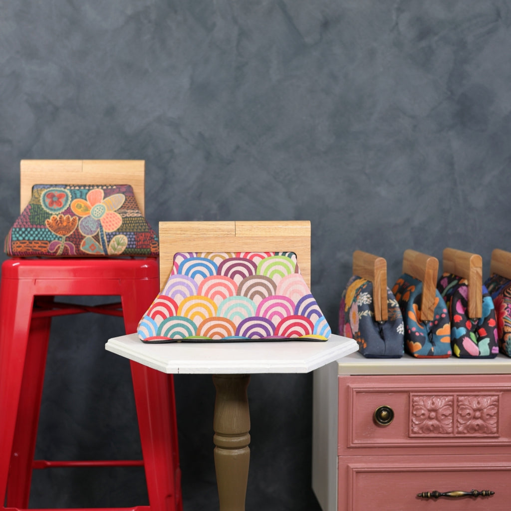 MONICA | medium wooden frame bags