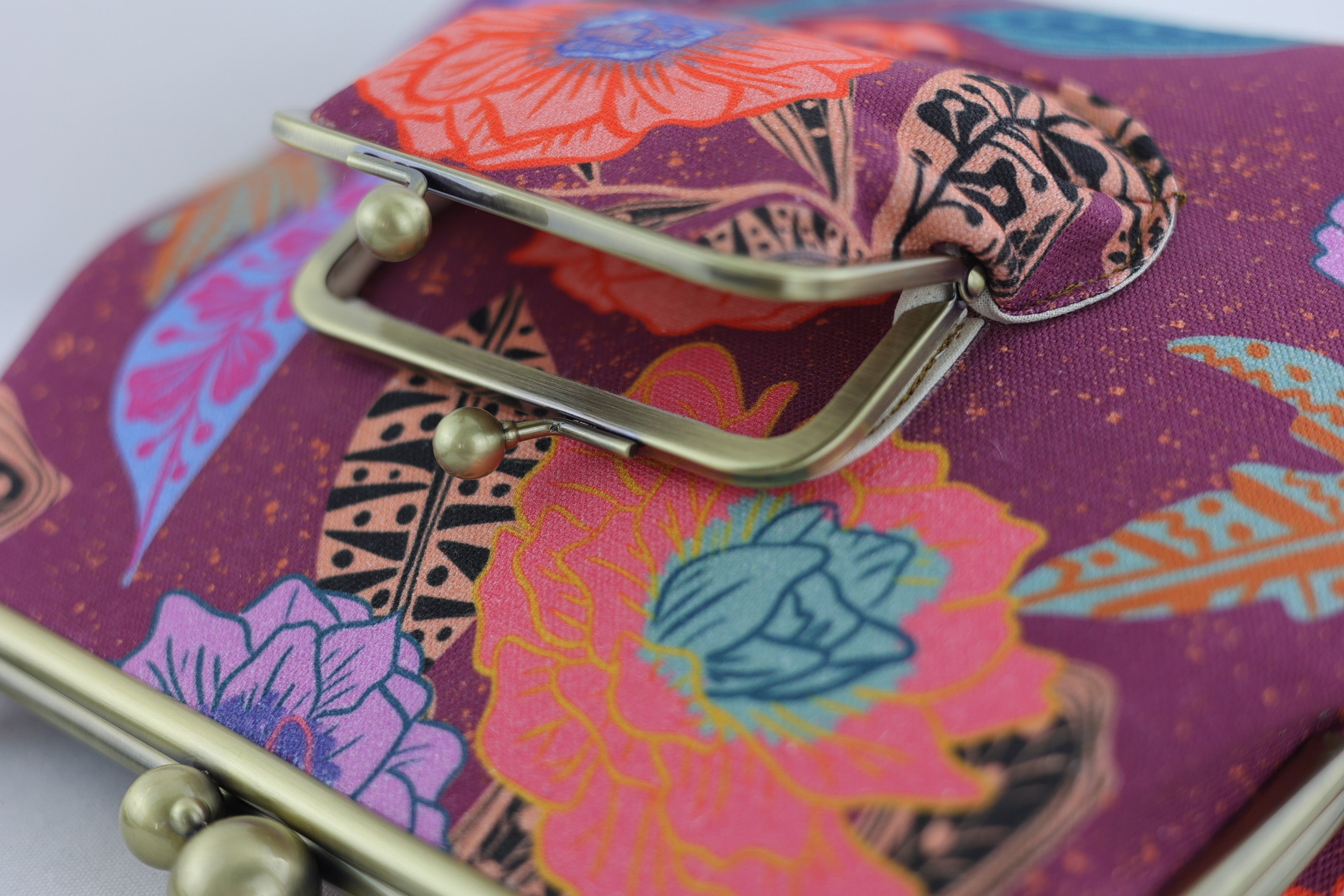 Geranium Flowers Handbag and Crossbody 2 Way Bag | PINK OASIS