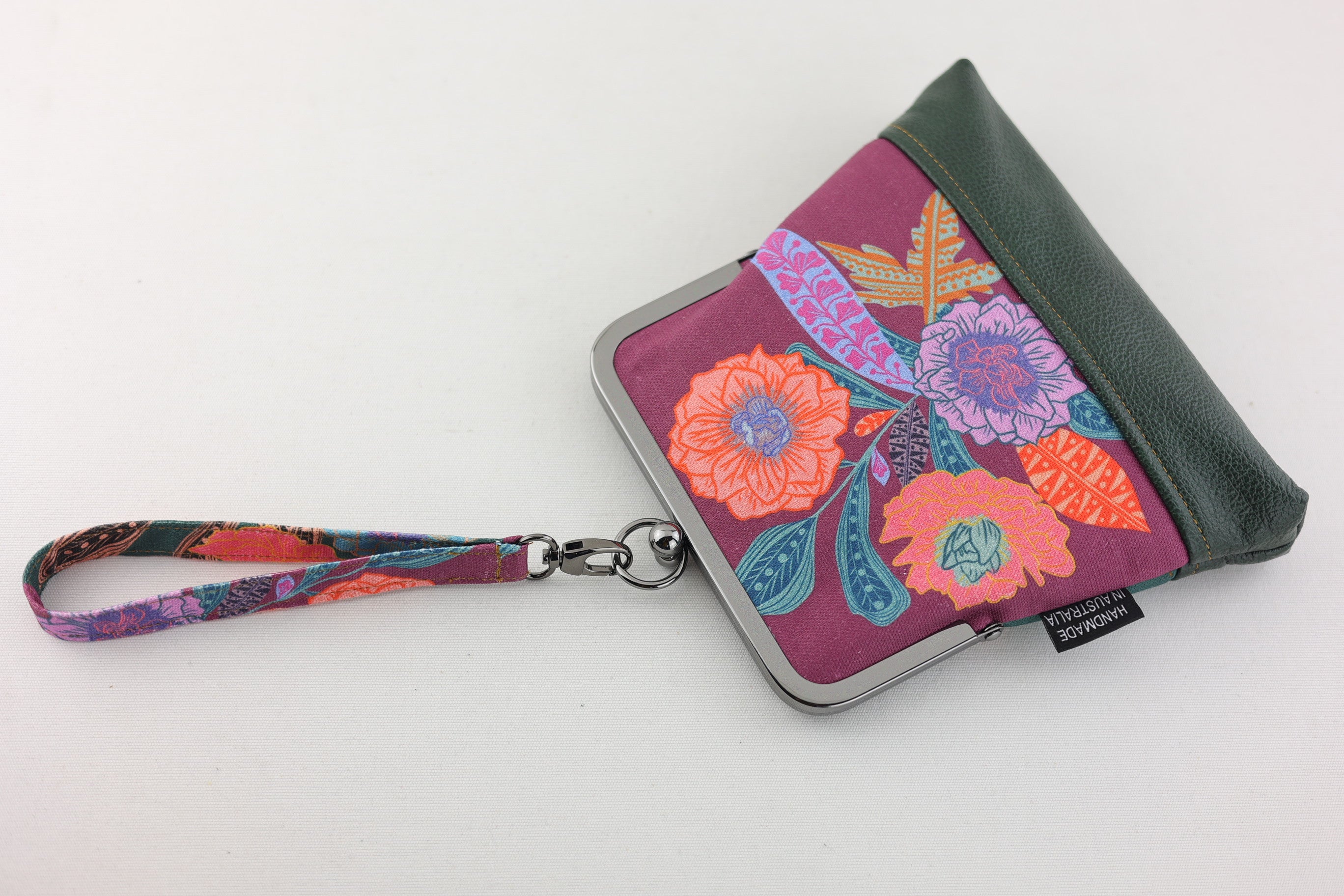 Geranium Wristlet