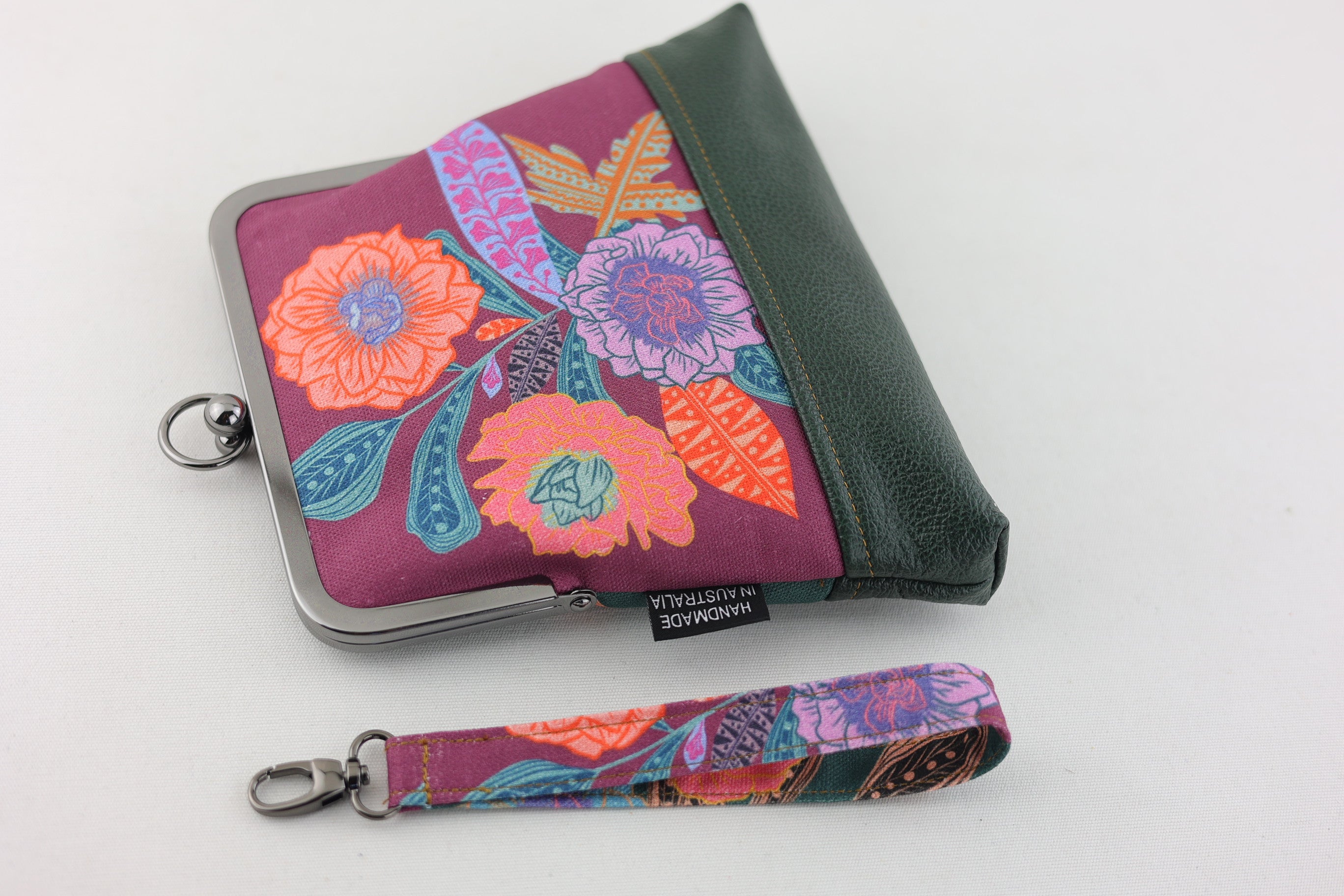 Geranium Wristlet