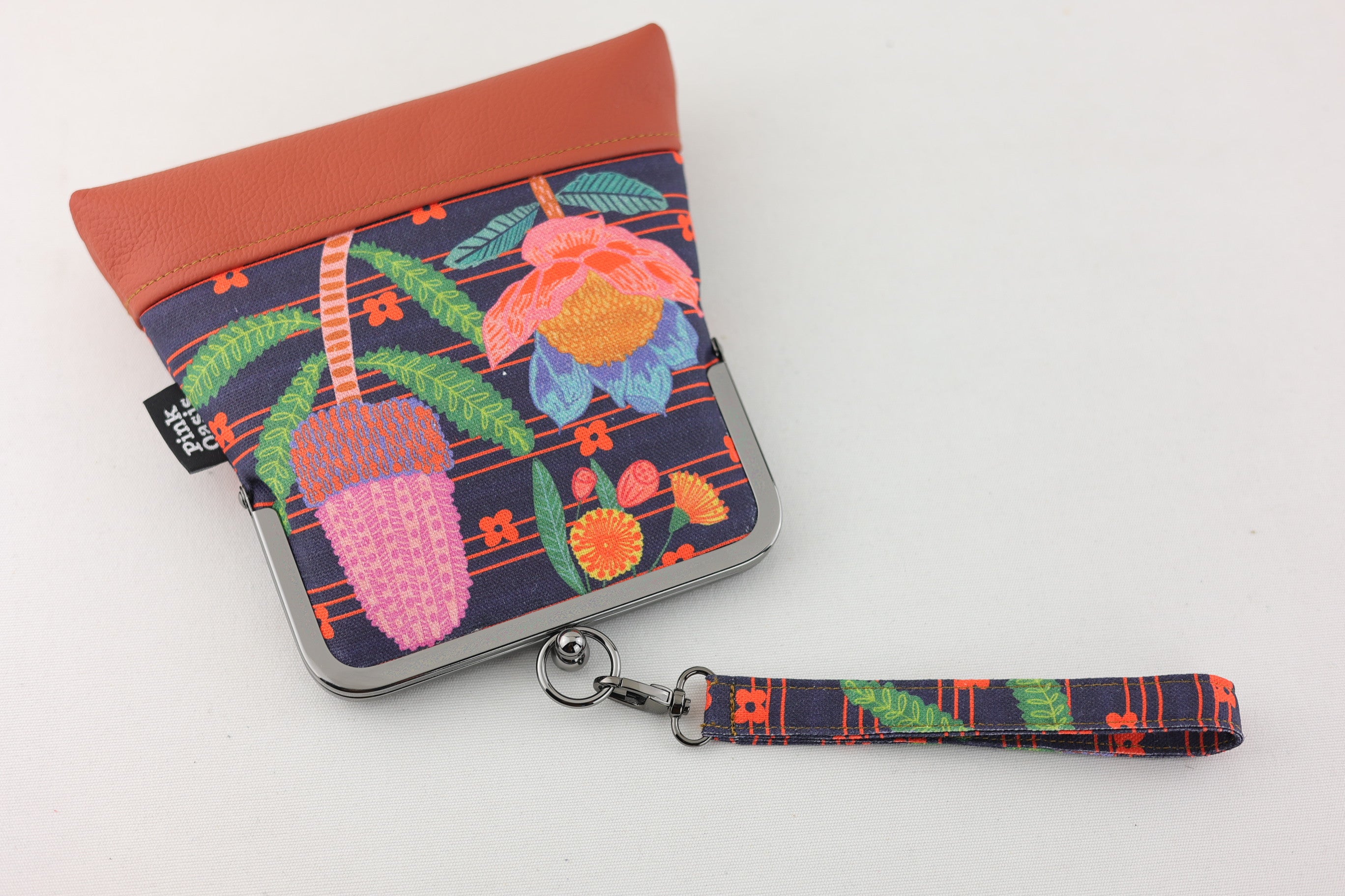 Australian Native Flowers (Orange Bottom) Wristlet | PINK OASIS