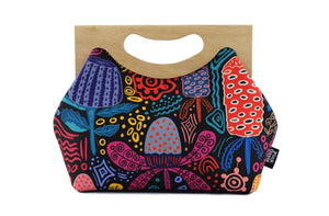 Banksia Garden Medium Size Wood Frame Bag | PINK OASIS