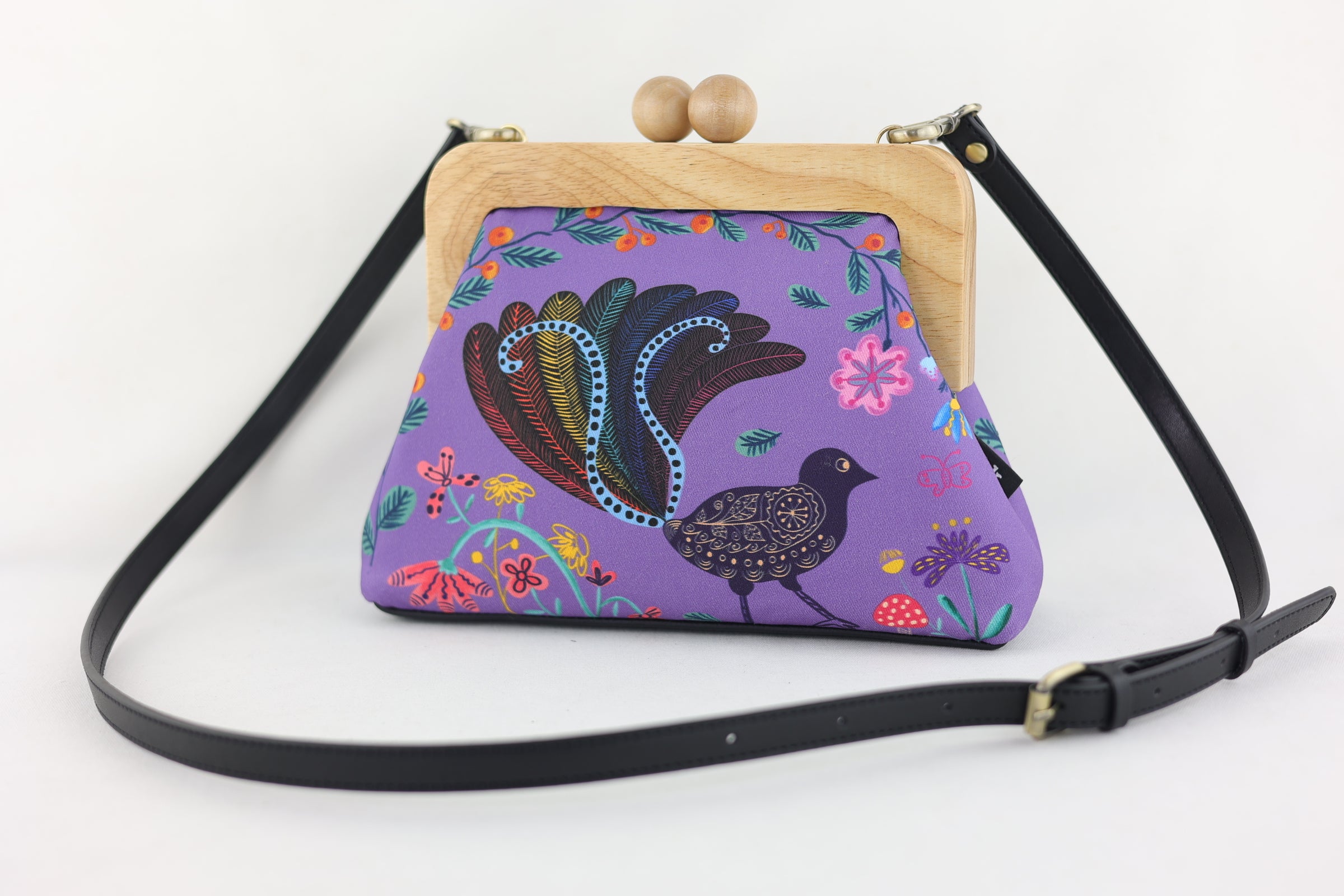 Lyre Bird Clutch | PINK OASIS