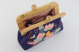 Magnolia Navy Clutch | PINK OASIS