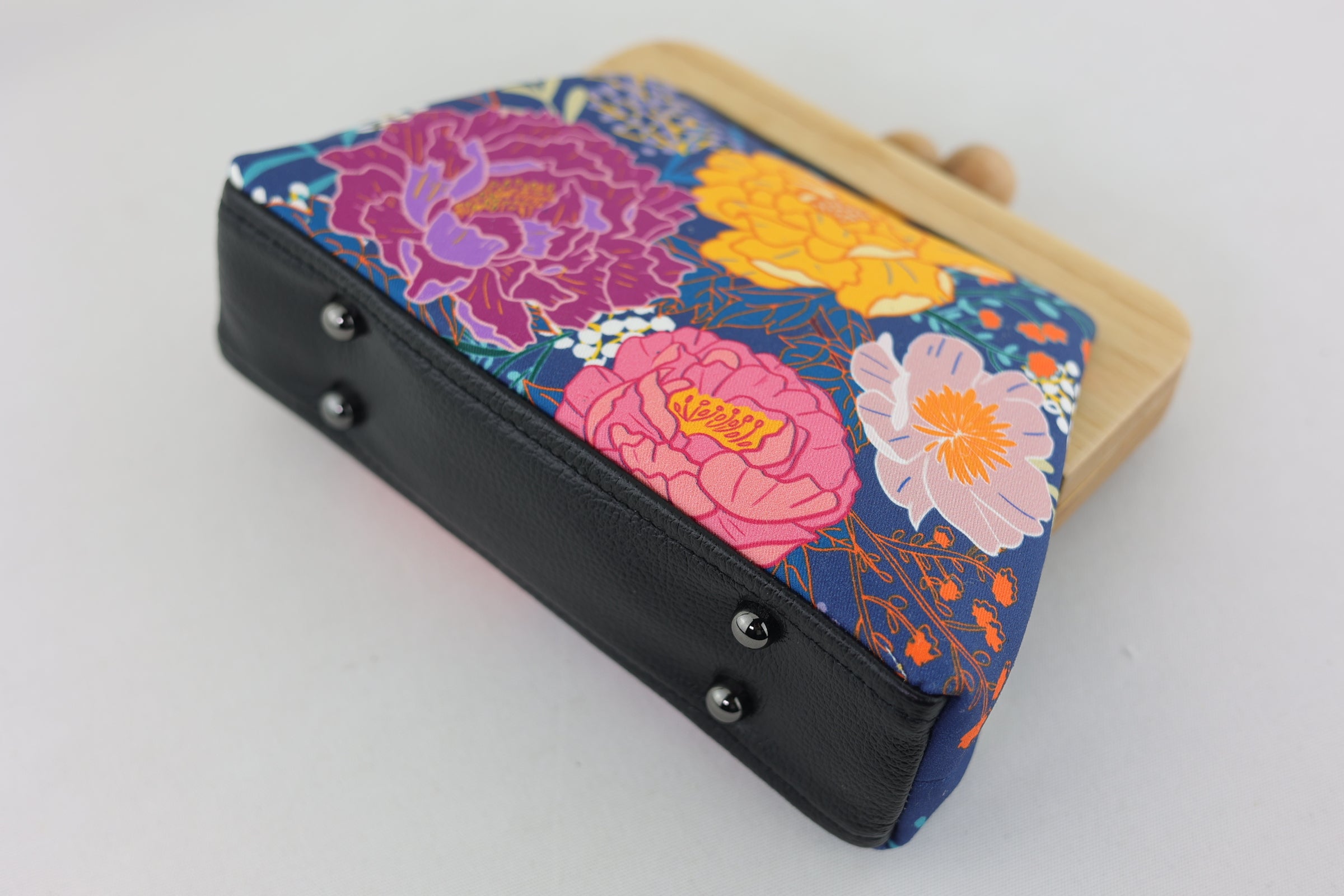 Peonies Garden Navy Floral Clutch | PINK OASIS