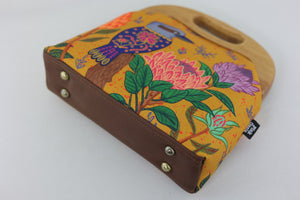 Kookaburra and Proteas Large Wood Frame Bag | PINK OASIS
