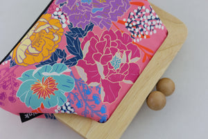 Peonies Garden Pink Floral Clutch | PINK OASIS