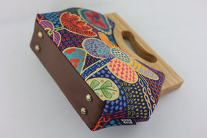 Doodle Flora Medium Size Wood Frame Bag | PINK OASIS
