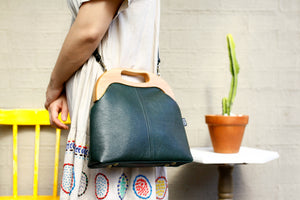 Women's Luxury Ebony Black Leather Bag | PINKOASIS