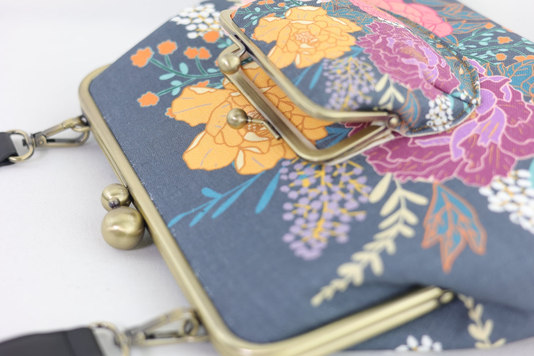 Peonies Garden Floral Handbag and Crossbody 2 Way Bag | PINK OASIS