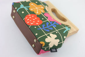Spring Lawn Floral Medium Size Wood Frame Bag | PINK OASIS