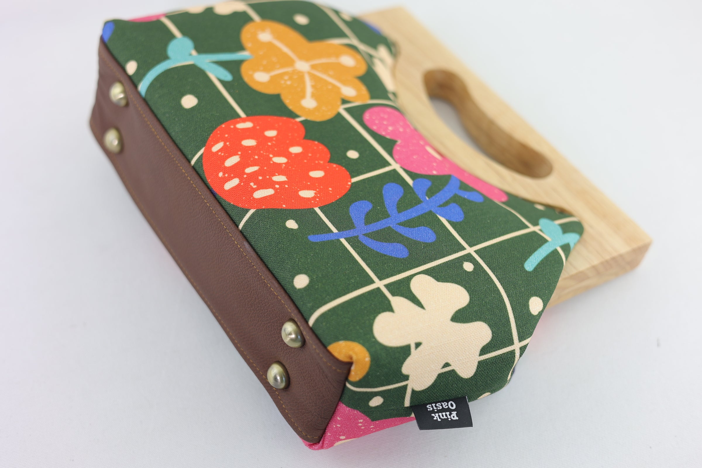 Spring Lawn Floral Medium Size Wood Frame Bag | PINK OASIS