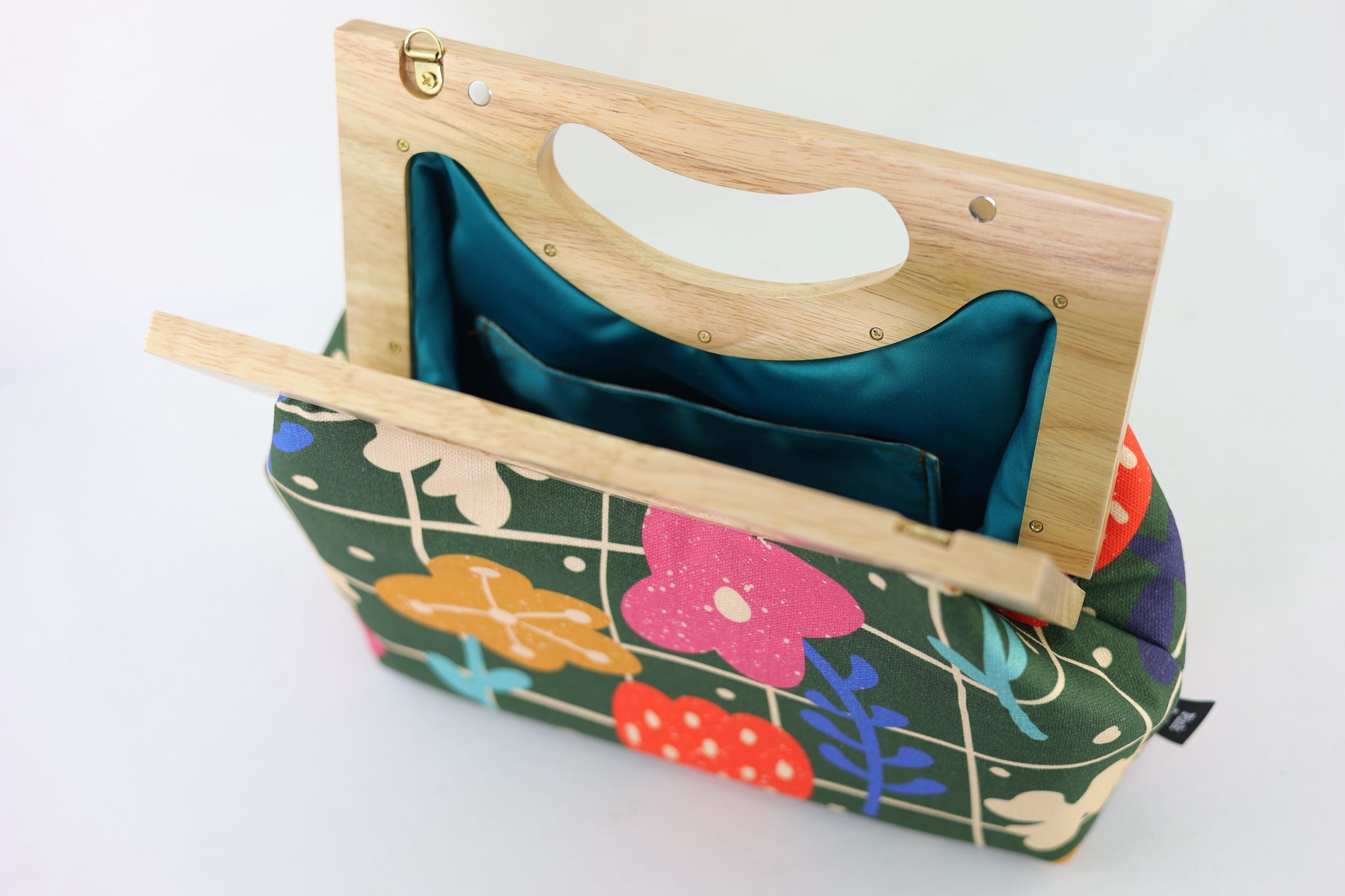 Spring Lawn Floral Medium Size Wood Frame Bag | PINK OASIS