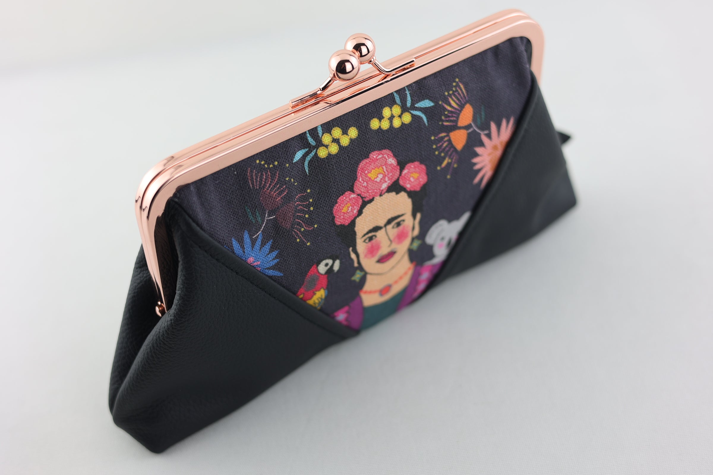 Frida Down Under Kisslock Clutch with Chain Strap | PINK OASIS