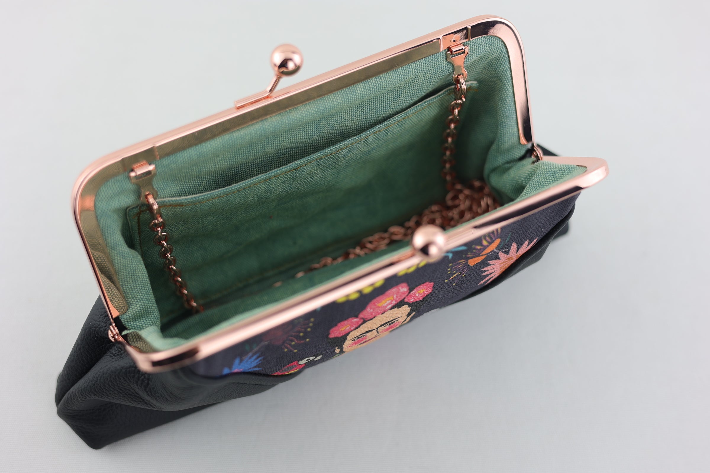 Frida Down Under Kisslock Clutch with Chain Strap | PINK OASIS