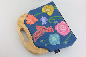 Poppies and Hummingbird Large Wood Frame Bag | PINK OASIS