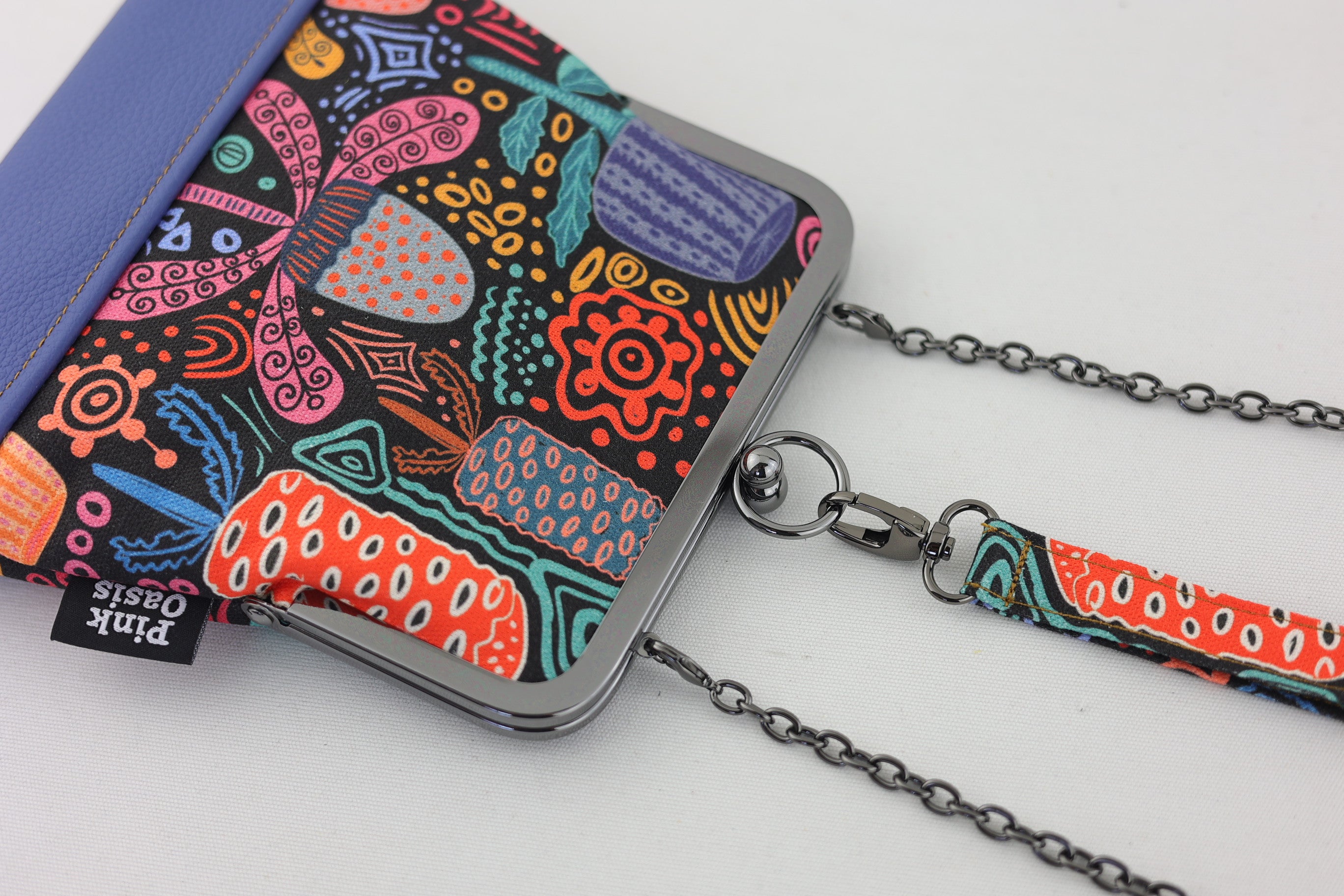 Banksia Garden Blue Bottom Wristlet | PINK OASIS