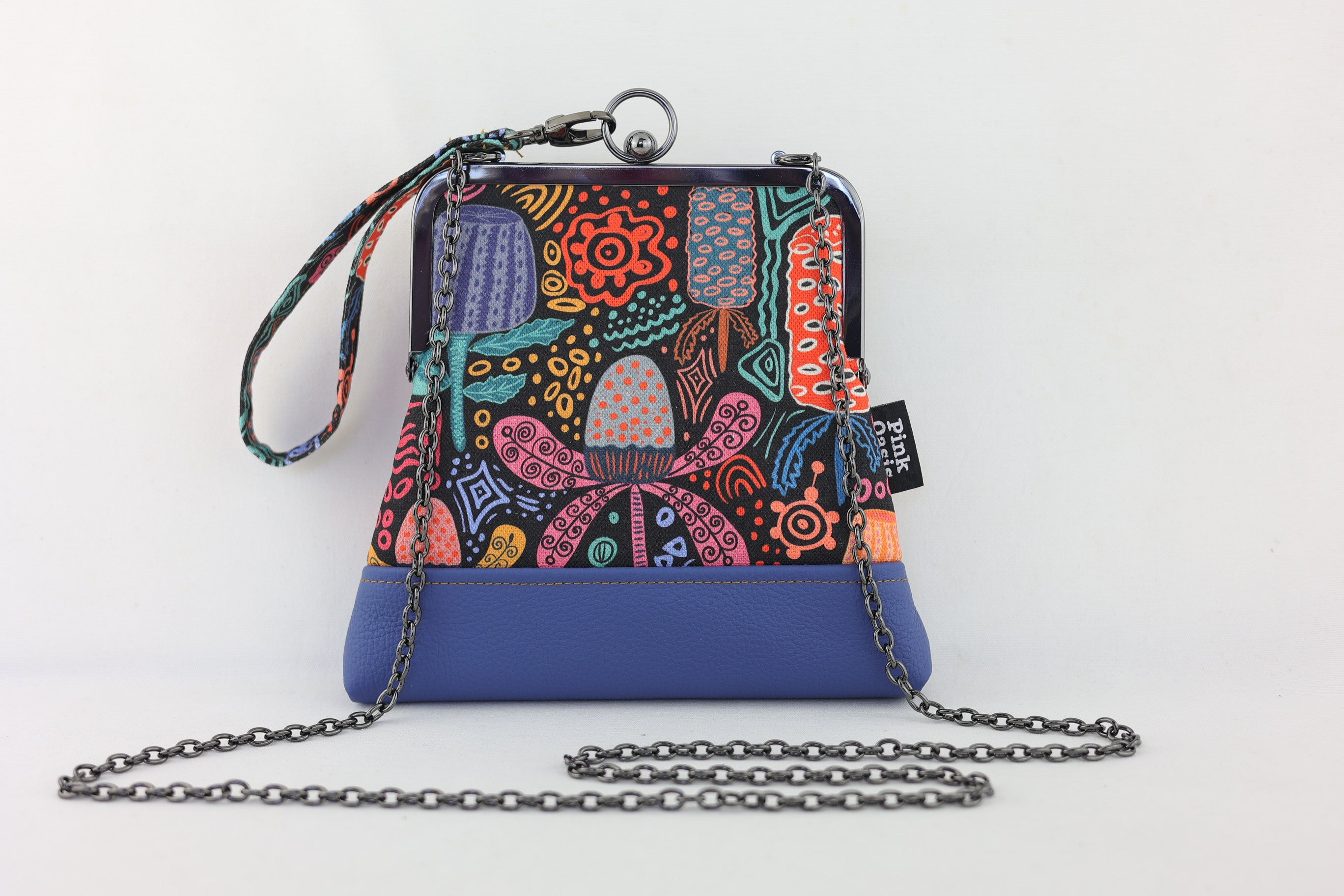 Banksia Garden Blue Bottom Wristlet | PINK OASIS