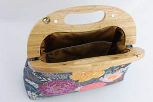 Peonies Garden Flowers Women's Clutch Bag | PINK OASIS