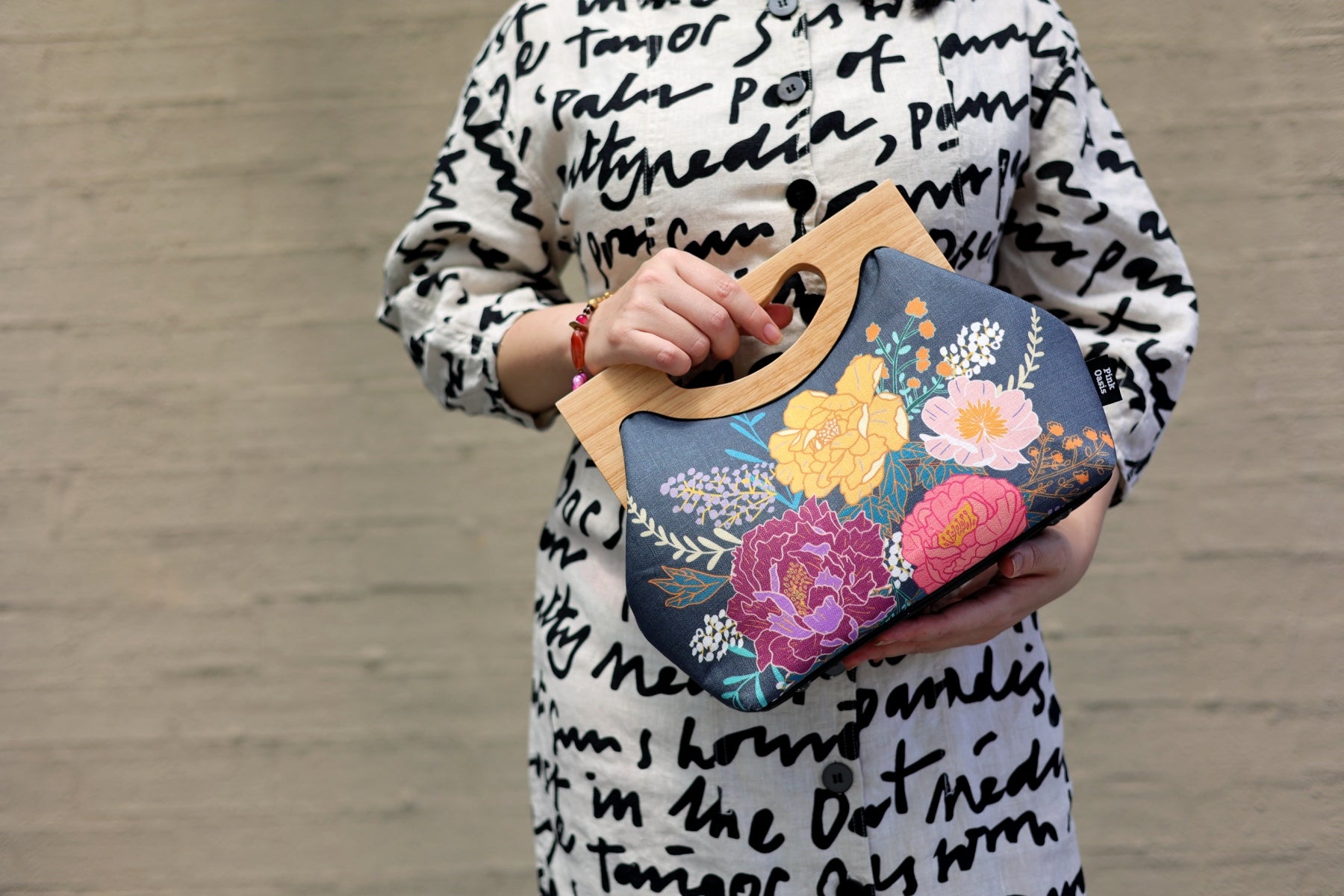 Peonies Garden Medium Size Wood Frame Bag | PINK OASIS