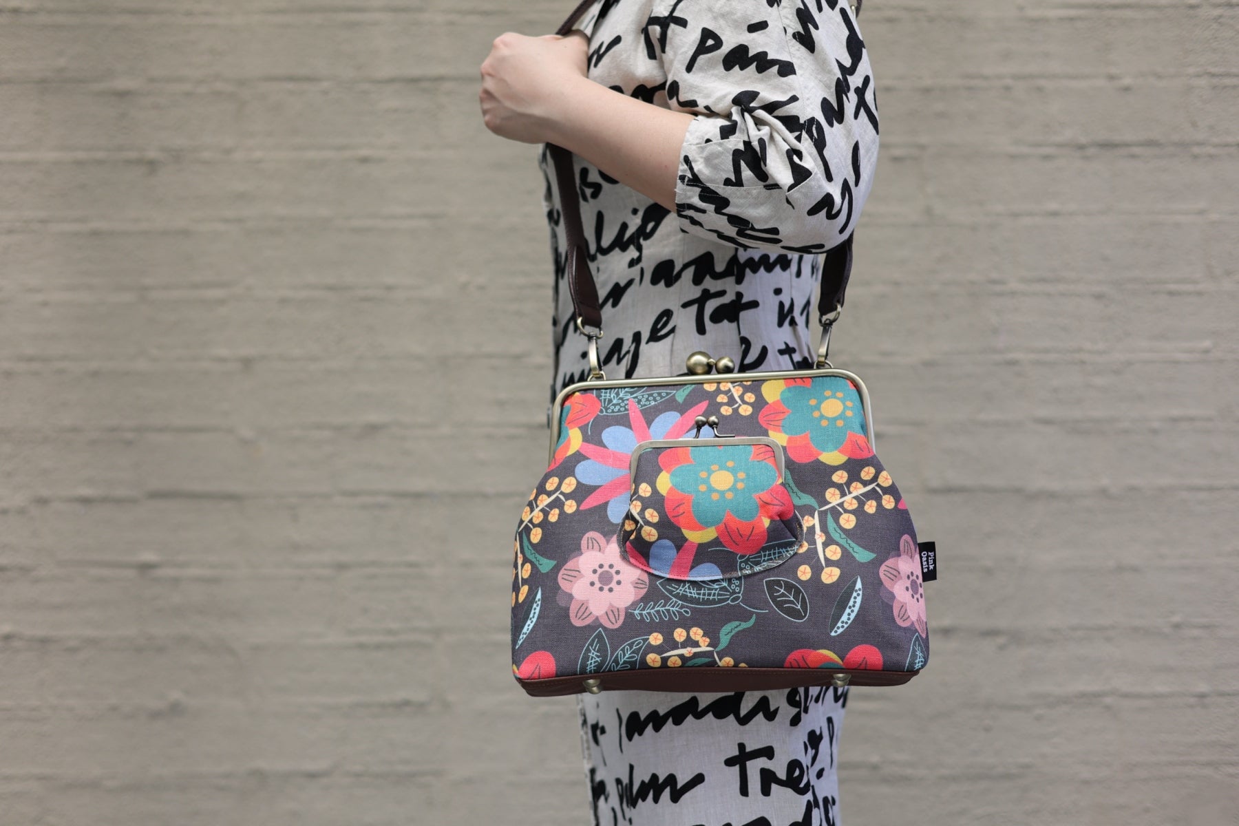 Backyard Garden Handbag and Crossbody 2 Way Bag | PINK OASIS