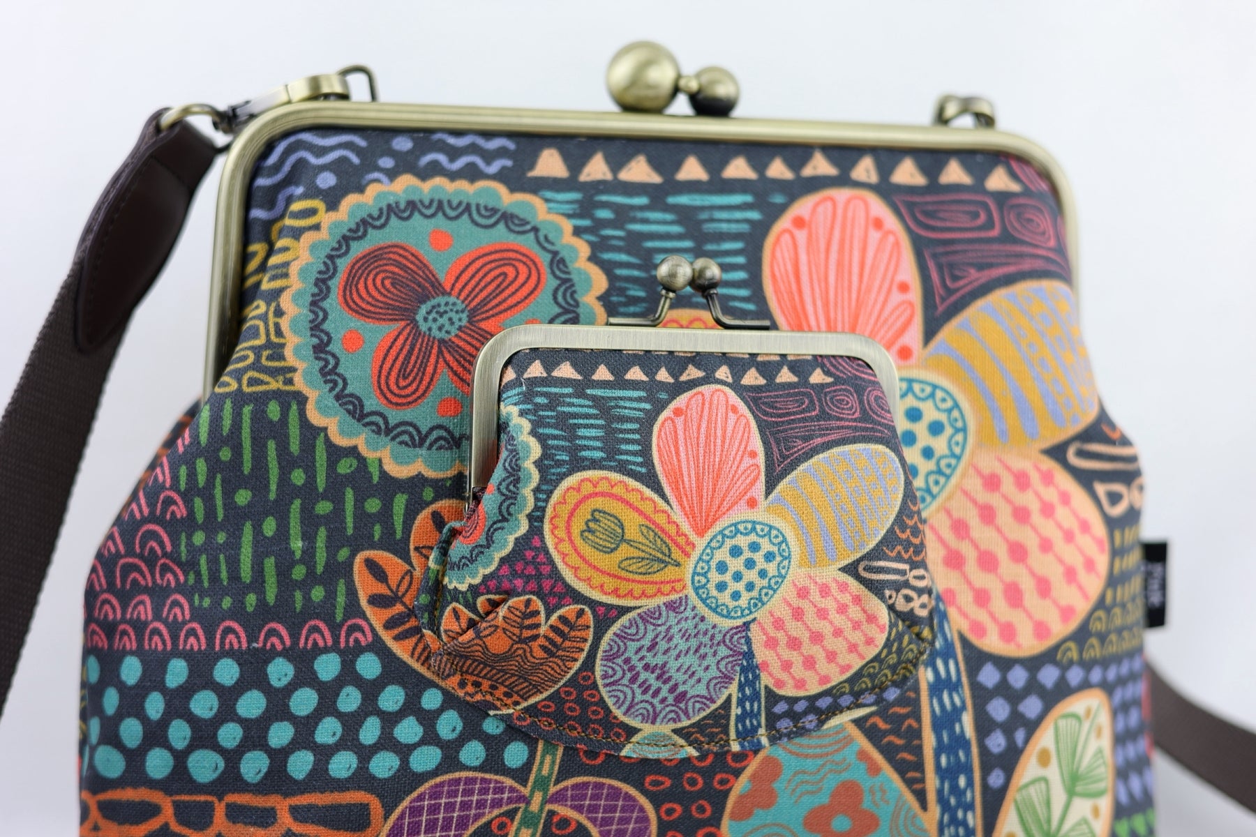 Doodle Flora Handbag and Crossbody 2 Way Bag | PINK OASIS