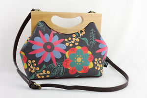 Backyard Garden Floral Medium Size Wood Frame Bag | PINK OASIS