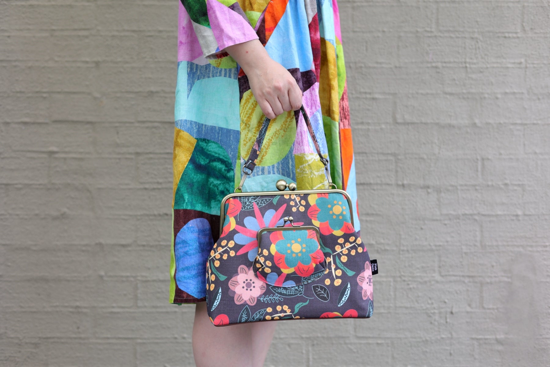Backyard Garden Handbag and Crossbody 2 Way Bag | PINK OASIS