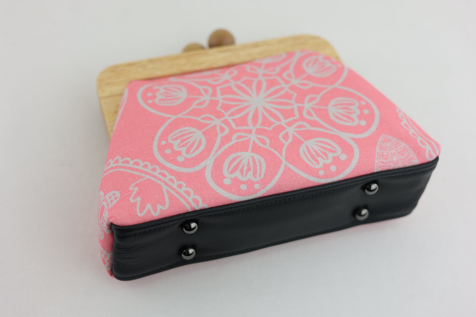 Mandala Pink Floral Pattern Clutch | PINK OASIS