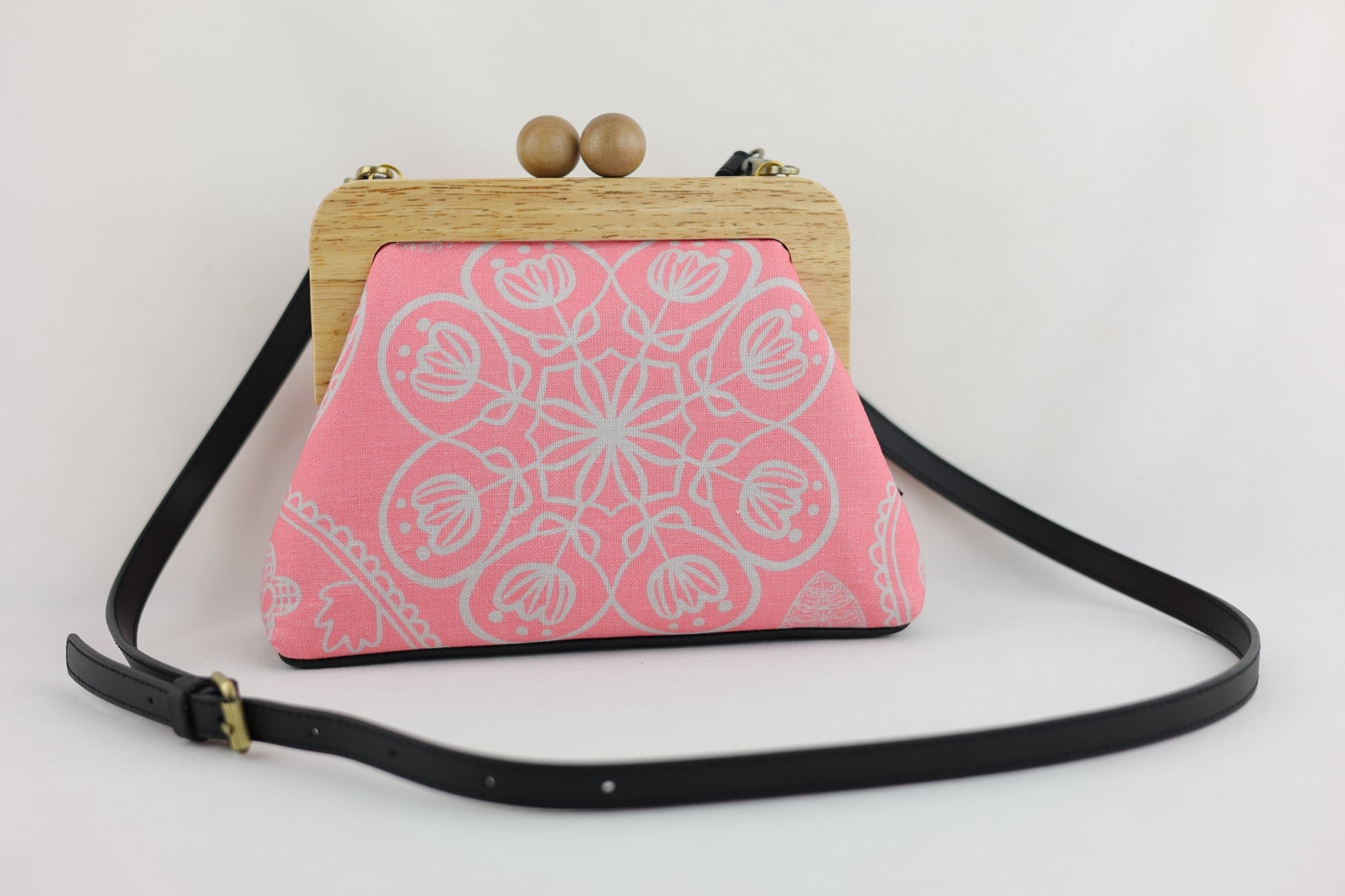 Mandala Pink Floral Pattern Clutch | PINK OASIS