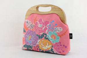 Peonies Garden Pink Large Wood Frame Bag | PINK OASIS