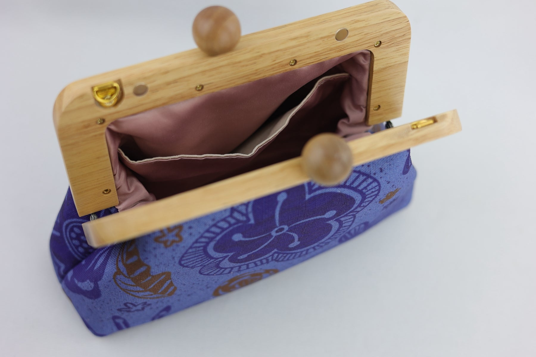 Camellia & Rose Clutch | PINK OASIS