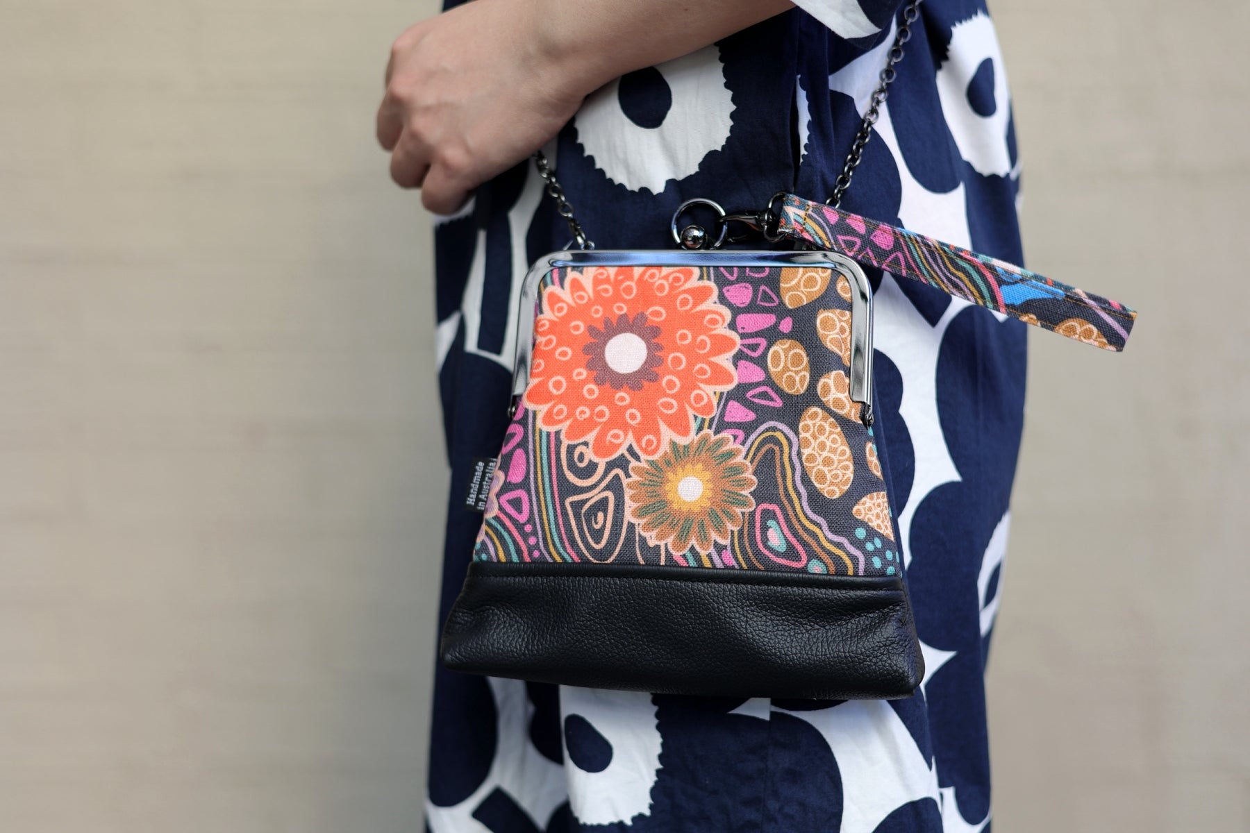 Gerberas Floral Wristlet | PINK OASIS
