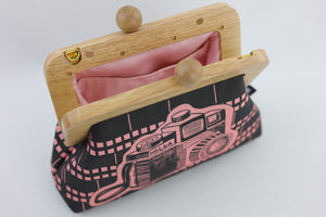Vintage Camera Clutch | PINK OASIS