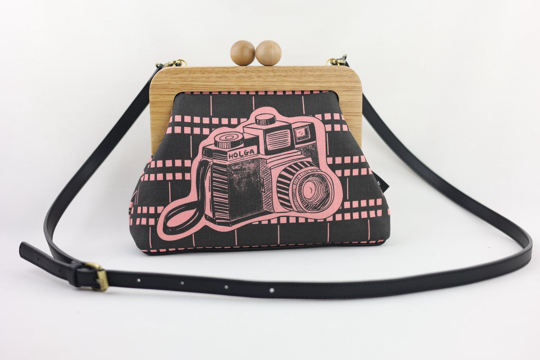 Vintage Camera Clutch | PINK OASIS