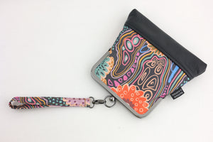 Gerberas Floral Wristlet | PINK OASIS