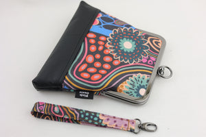 Gerberas Floral Wristlet | PINK OASIS