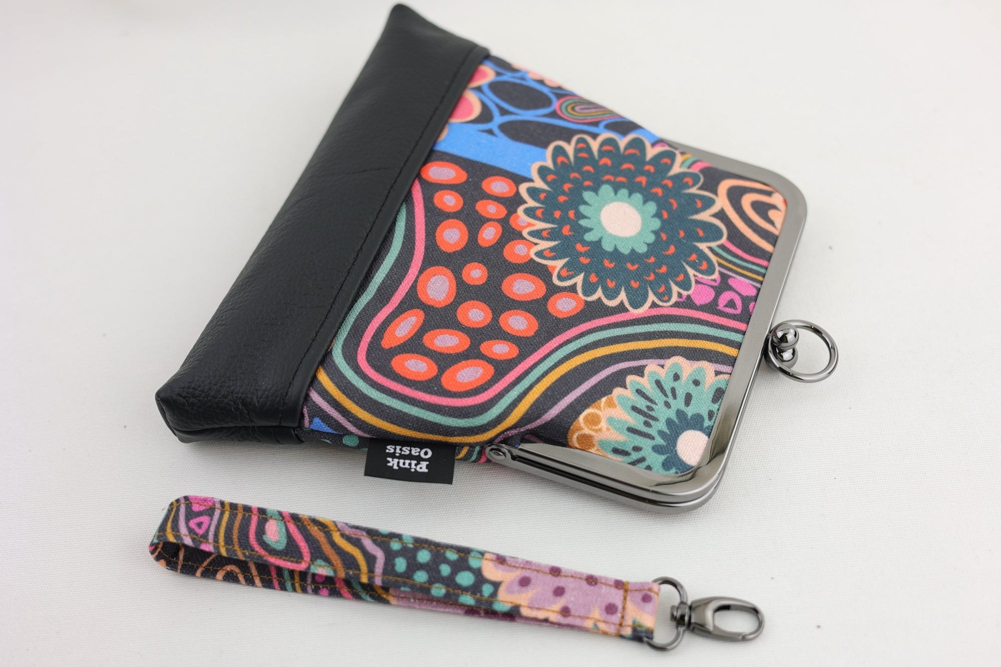 Gerberas Floral Wristlet | PINK OASIS