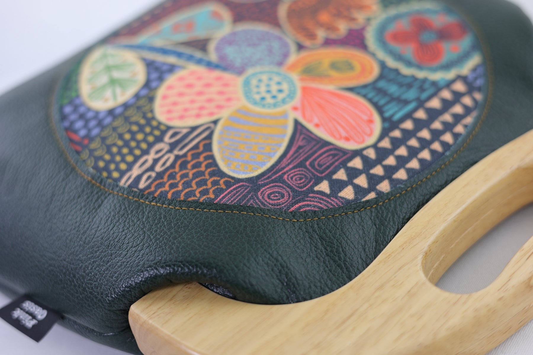 Doodle Flora Emerald Leather Bag | PINK OASIS