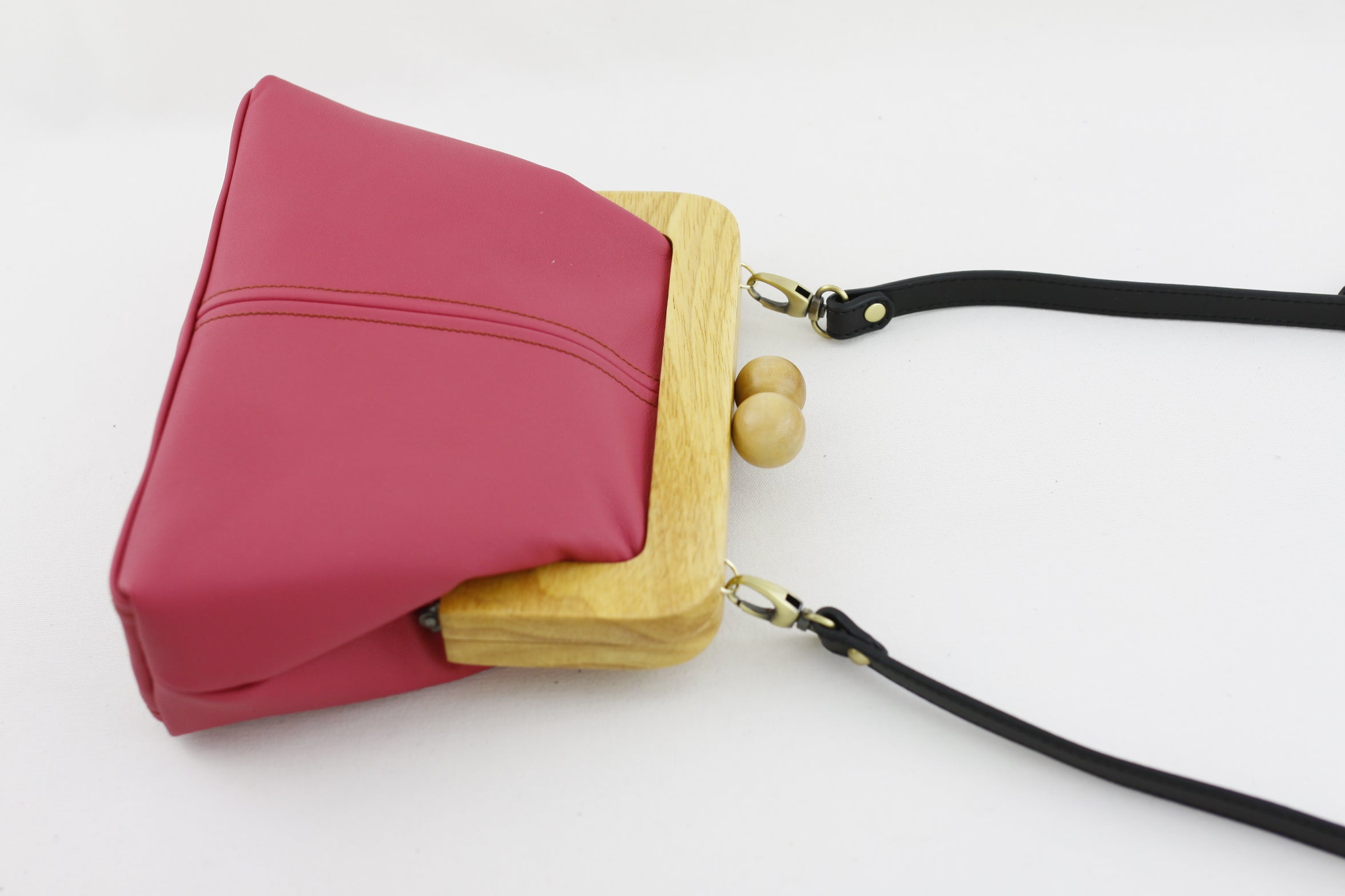 Women's Fuchsia Genuine Leather Clutch Bag with Strap | PINKOASIS
