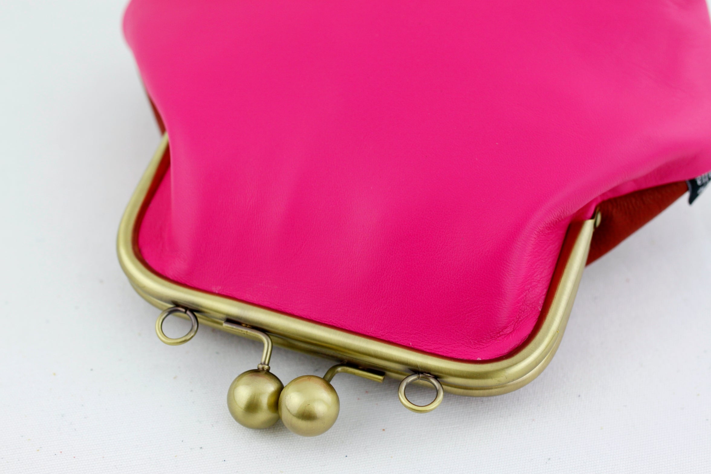 Hop Pink Leather Kisslock Bag with Strap (Limited Edition)