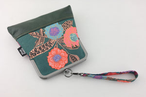 Geranium Wristlet