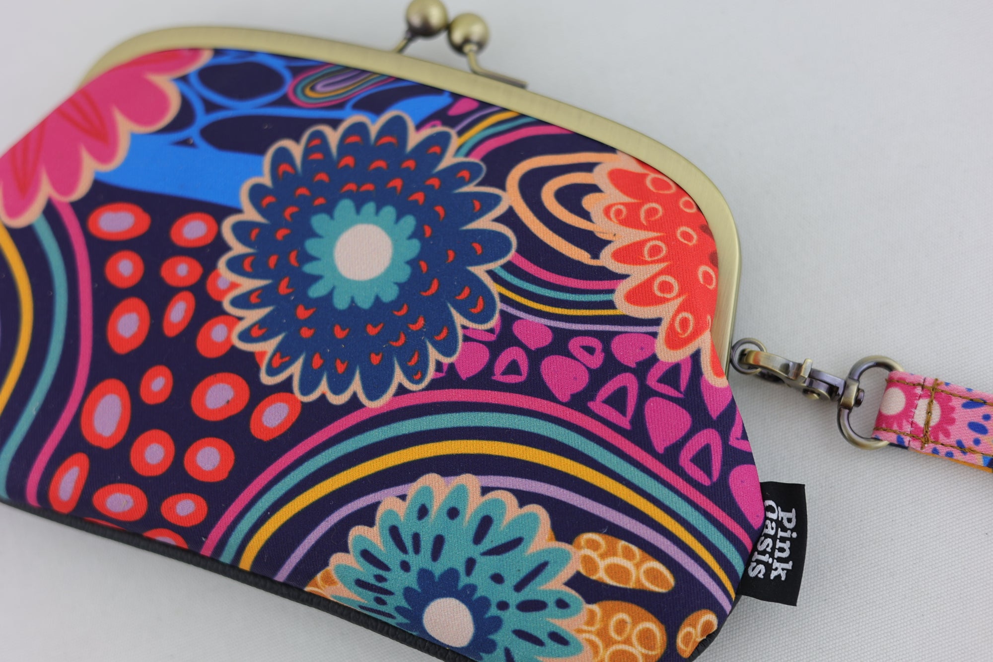 Gerberas Wristlet Wallet (with Double Kisslock Clasps)