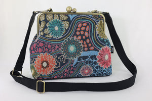 Tapestry Woven Fabric Gerberas Flower Crossbody Bag | PINK OASIS