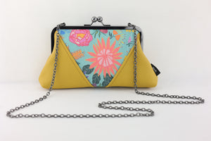 Bright & Bold Flowers Kisslock Clutch with Chain Strap | PINK OASIS