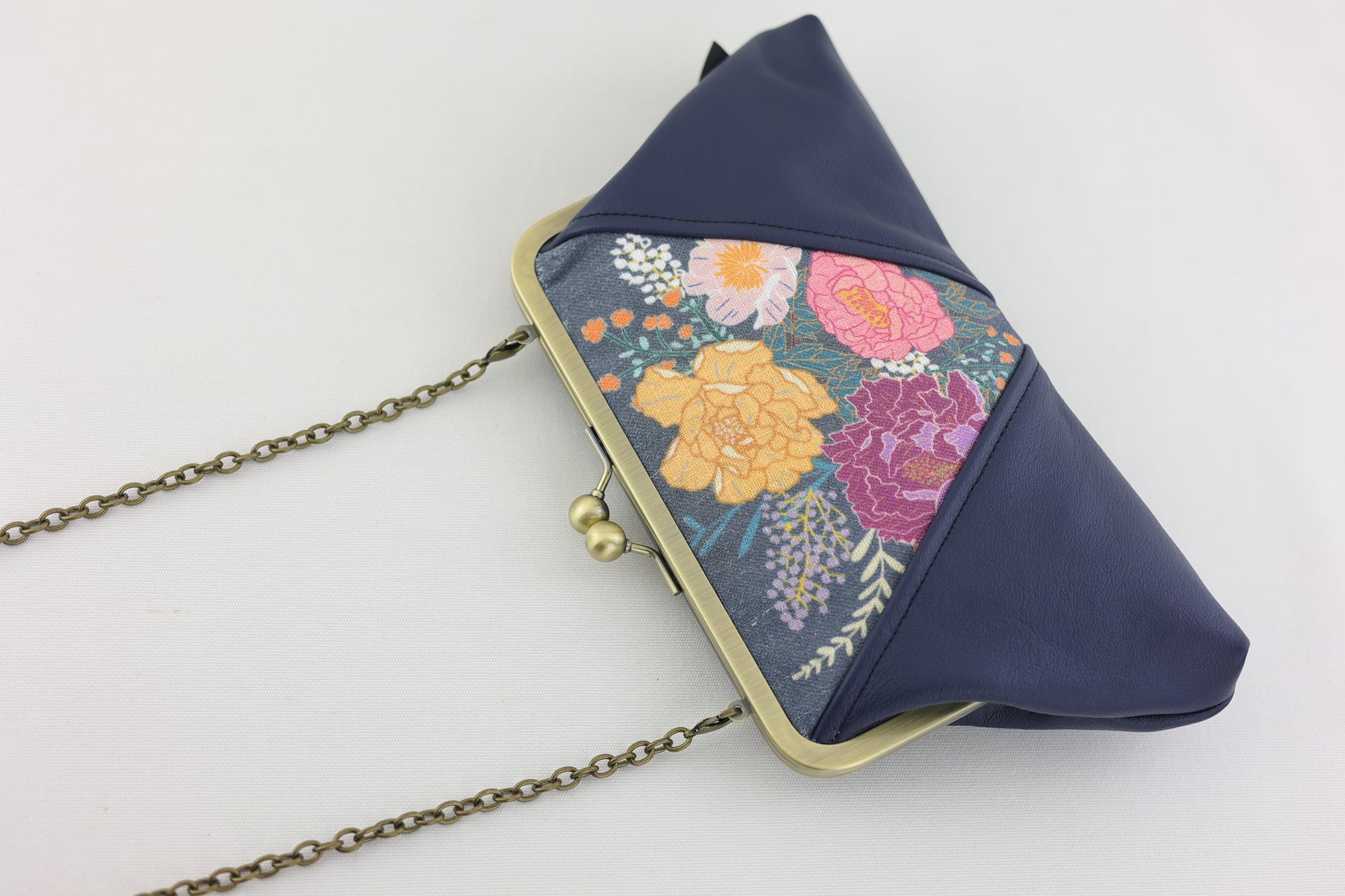 Peonies Garden Kisslock Clutch with Chain Strap | PINK OASIS