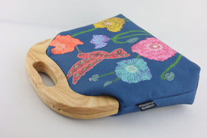 Poppies and Hummingbird Large Wood Frame Bag | PINK OASIS