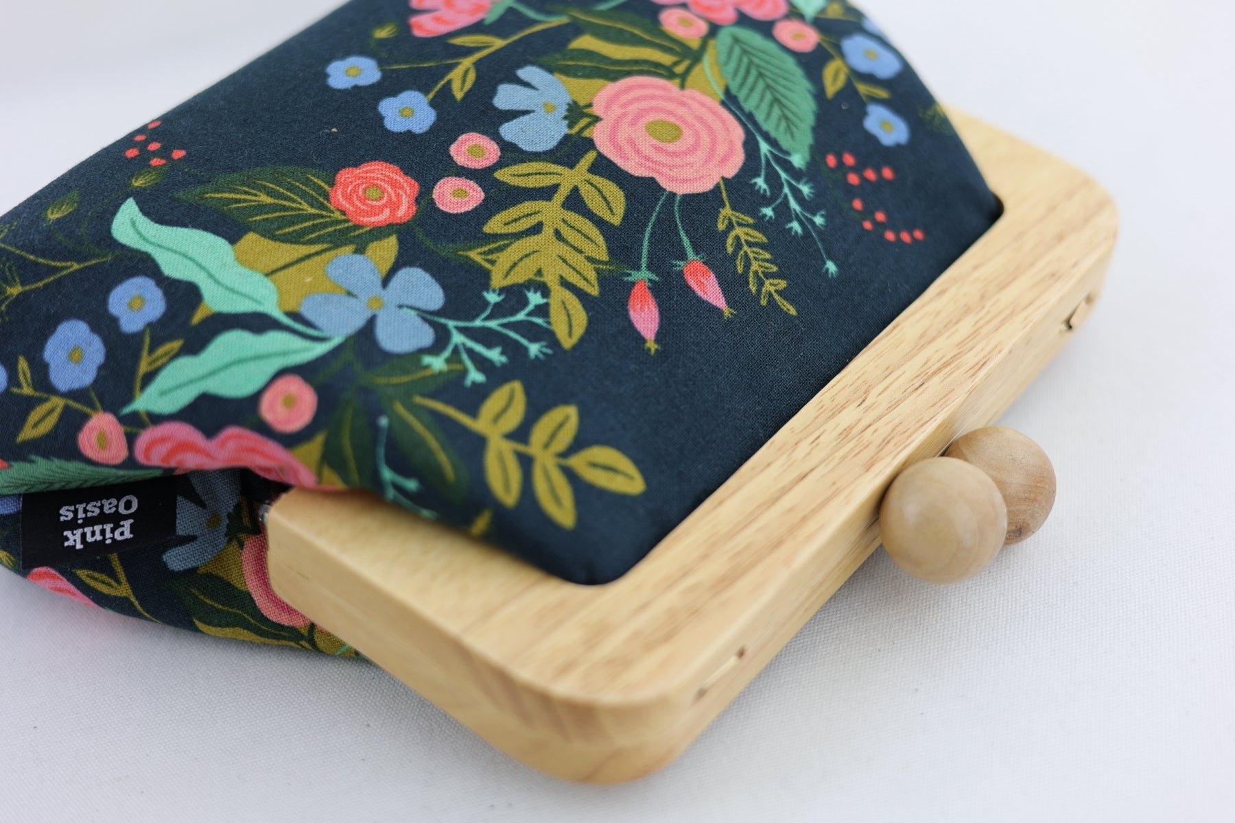 English Garden Floral Vines Clutch | PINK OASIS
