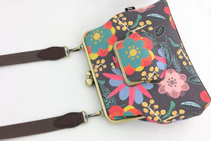 Backyard Garden Handbag and Crossbody 2 Way Bag | PINK OASIS