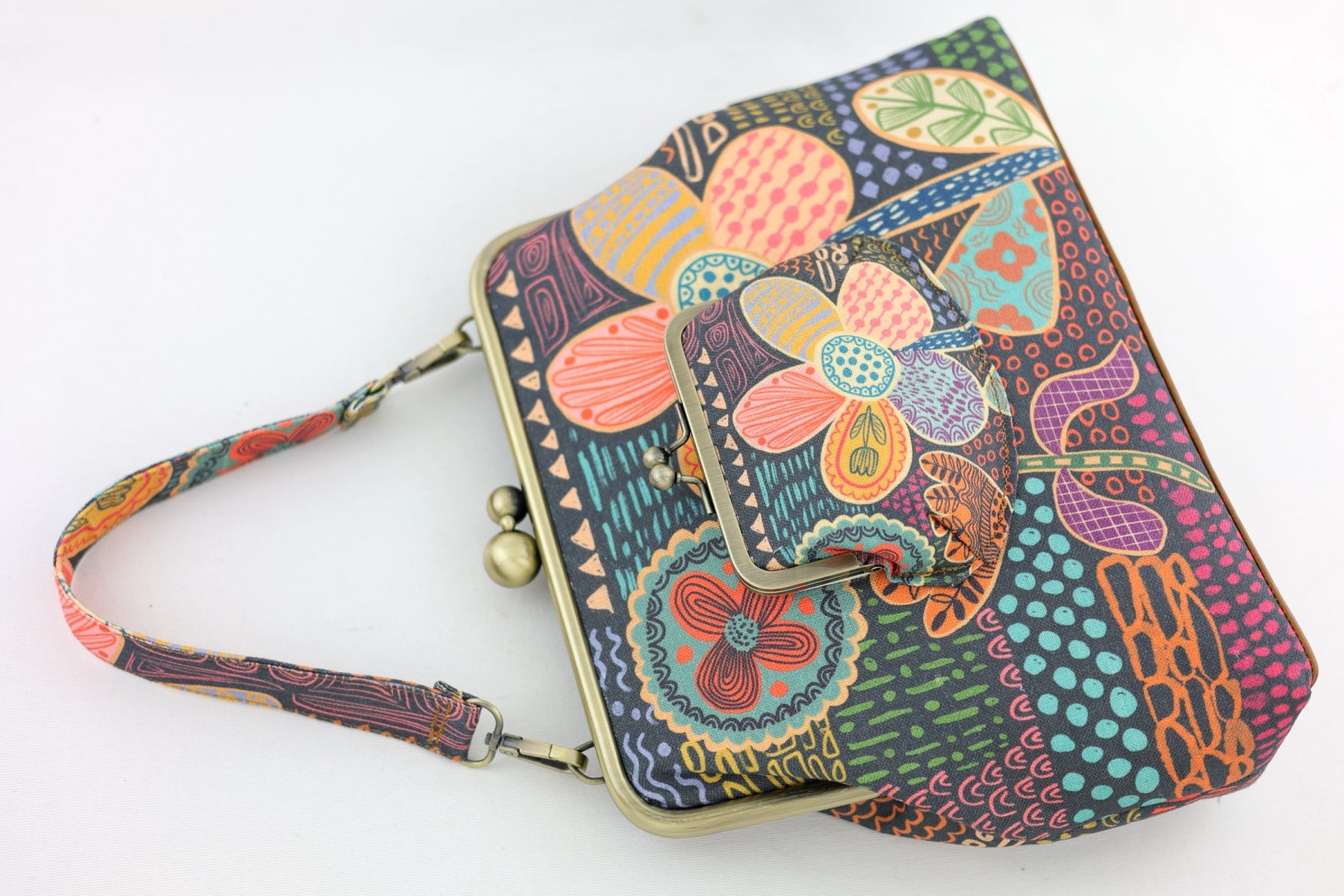 Doodle Flora Handbag and Crossbody 2 Way Bag | PINK OASIS